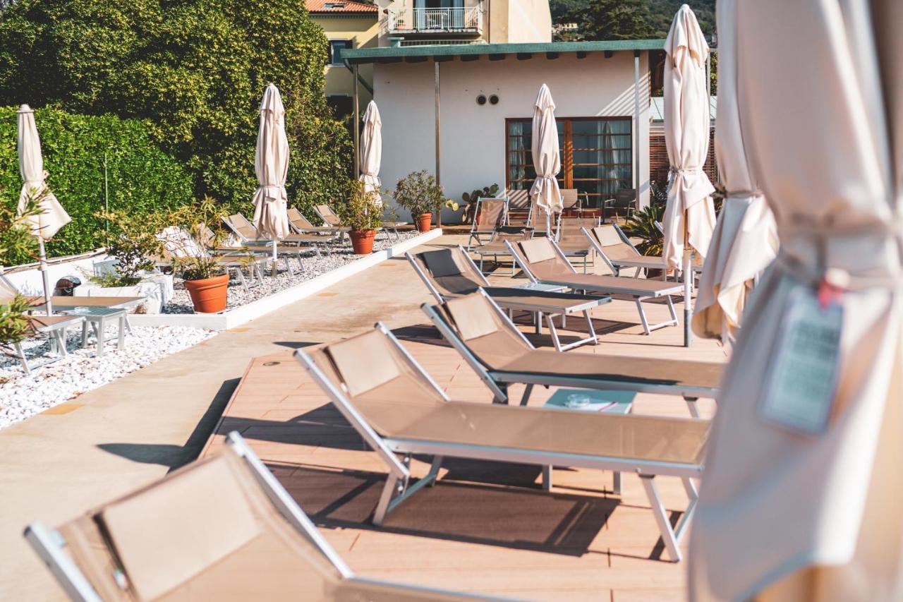 Tre Merli Beach Hotel Трієст Екстер'єр фото
