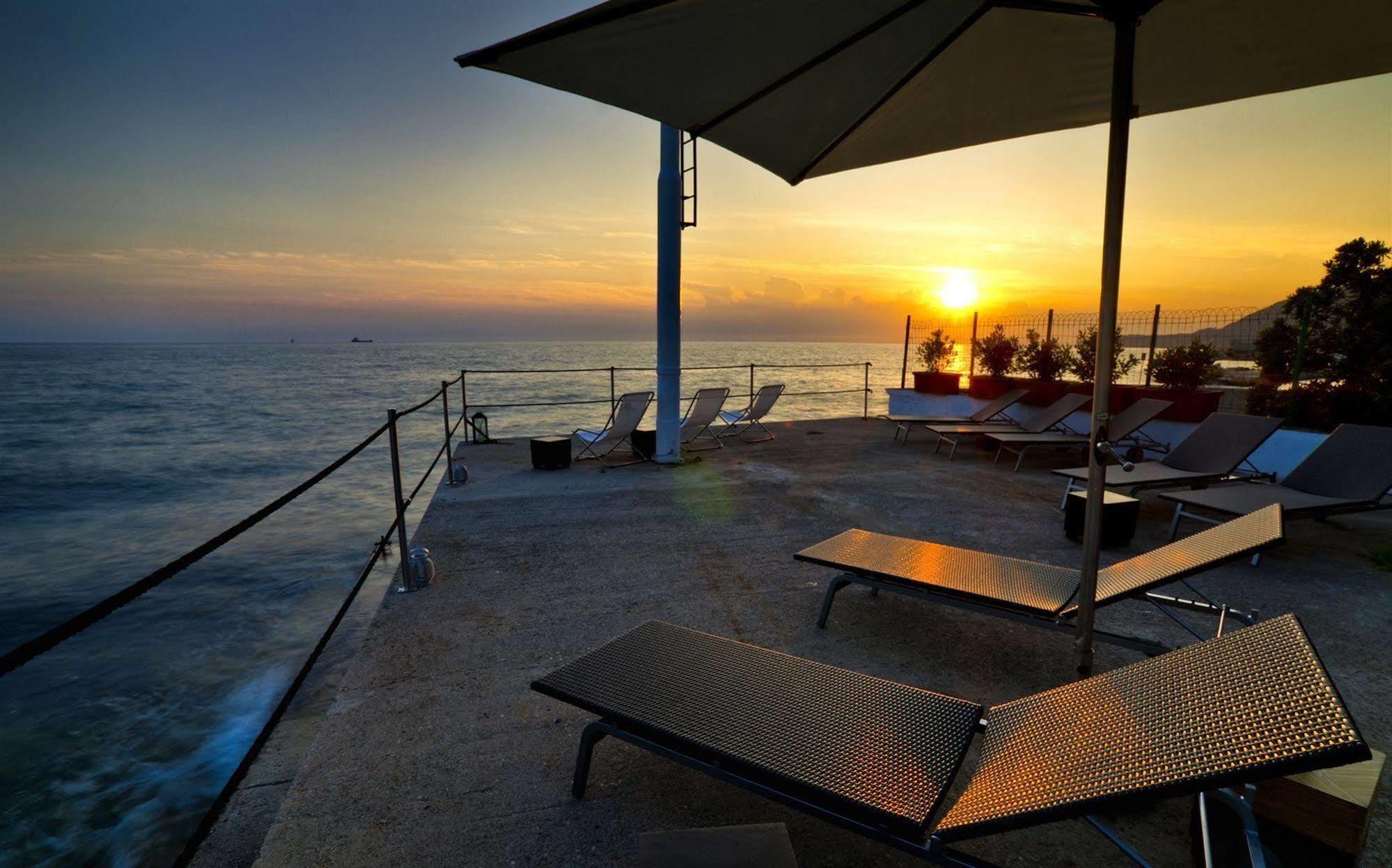 Tre Merli Beach Hotel Трієст Екстер'єр фото